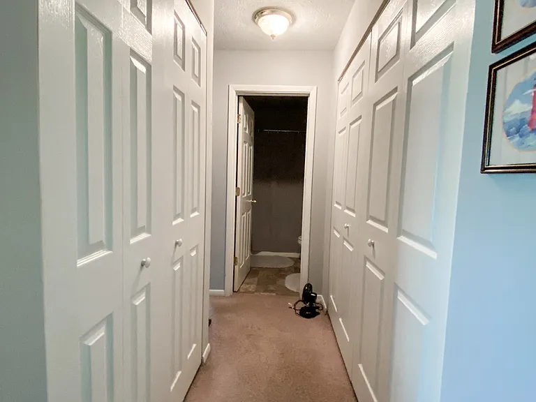 Maple Park 2 Bedroom Hallway