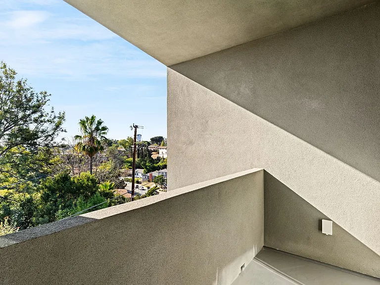 6285 Lorca Dr — Photo 17