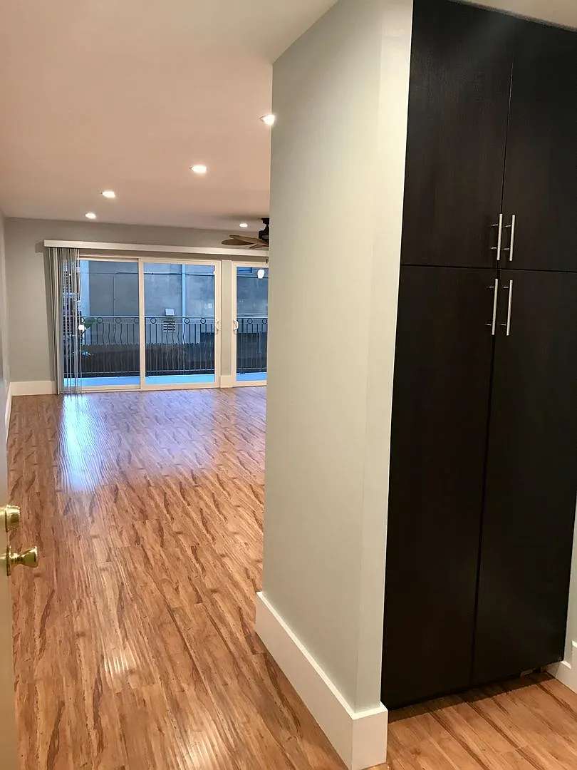 215 Euclid Avenue — Photo 3