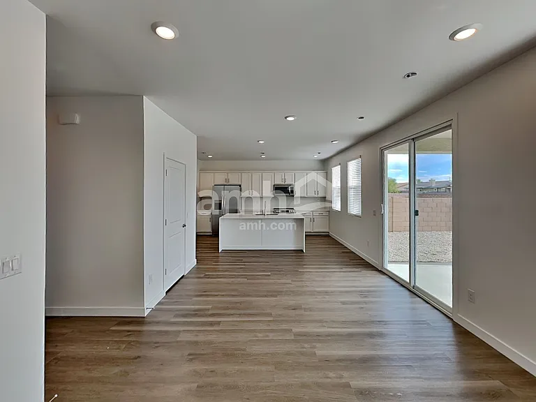 9543 E Friedel Dr — Photo 4