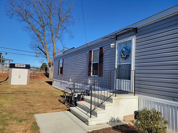 2nd image of 548 Kenyon Ave #57