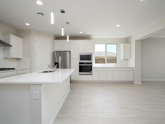 3rd image of 13533 W Copperleaf Ln