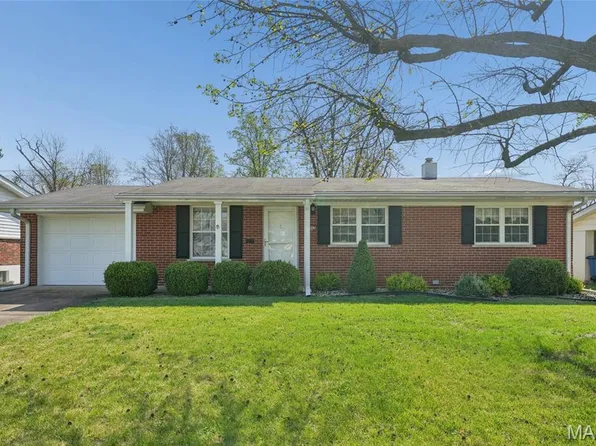 3068 Sedan Dr, Saint Louis, MO 63125