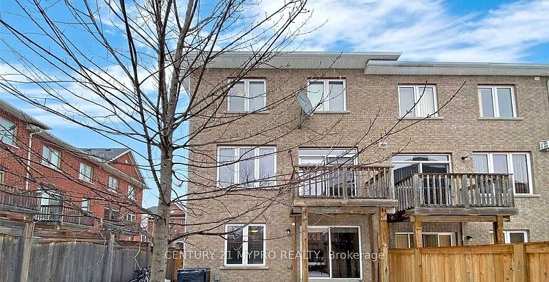 Richmond Hill Townhouse for rent - 4 Bedrooms — photo 34