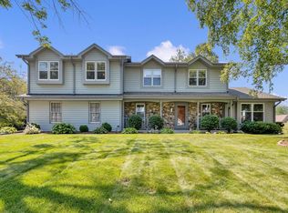 3915 W Marseilles Dr, Mequon, WI 53092
