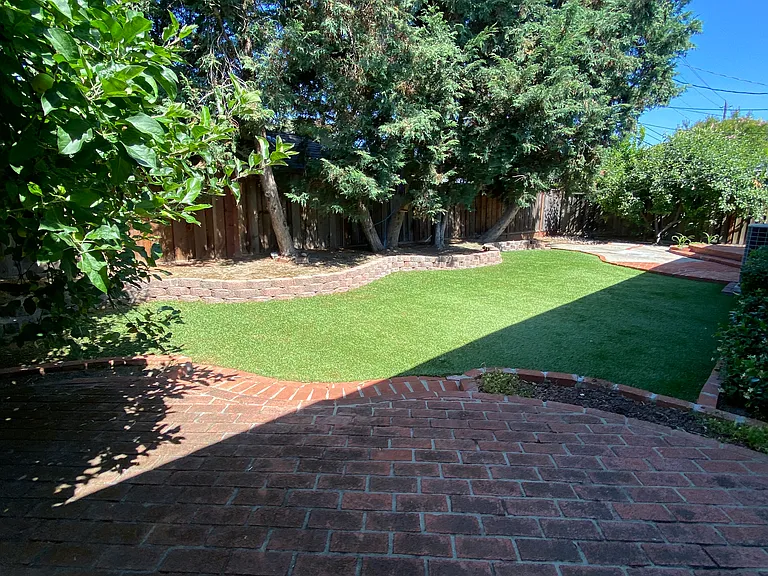 370 Colville Dr — Photo 39