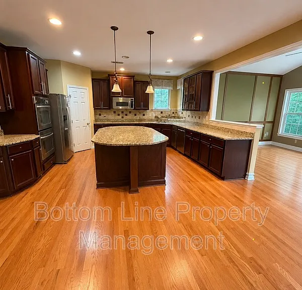 8045 Talcott Dr — Photo 26