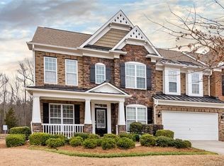 10211 Blairbeth St, Charlotte, NC 28277