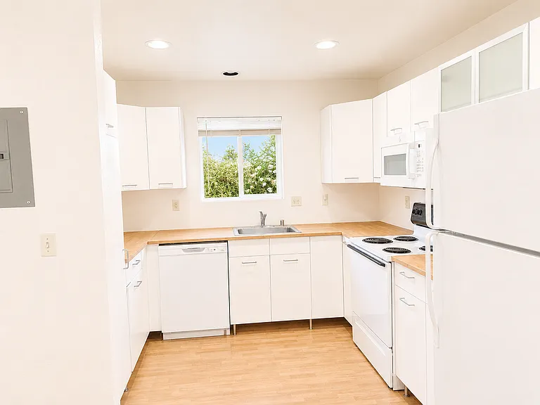 N Sierra Duplex — Photo 8