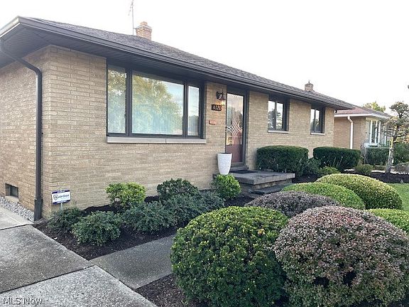 3rd image of 6320 Saylor Dr