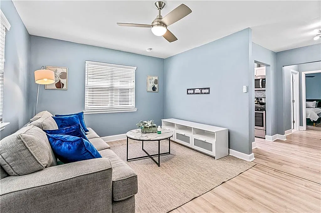1 bed, 1.0 bath, 1228 sqft, $1,400 — Photo 4
