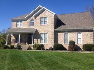 550 Stone Ridge Dr, Fisherville, KY 40023