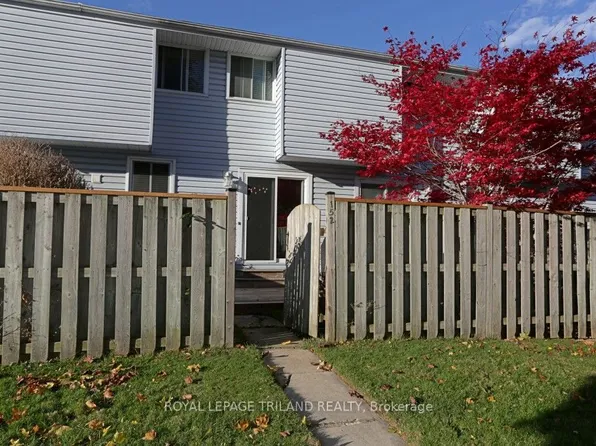 228 Monmore Rd #5, London, ON N6G 3B4