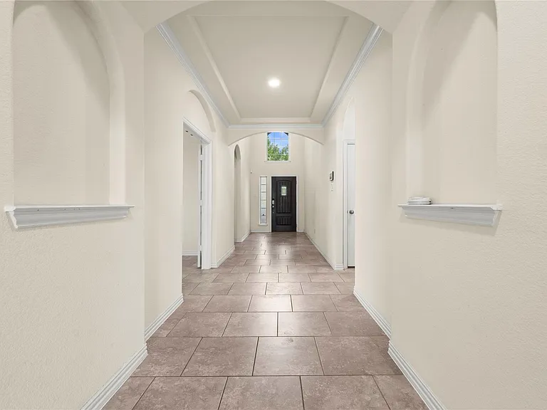3665 Bainbridge St — Photo 3