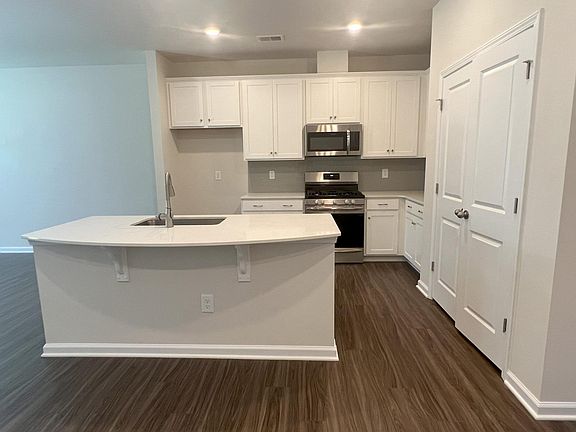 2nd image of 14107 Castle Nook Dr