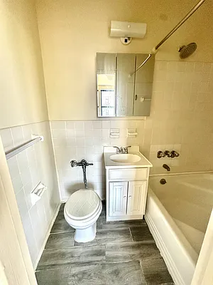 Rented by Voro Purple LLC | media 4