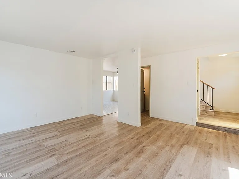18324 Mansel Ave — Photo 11
