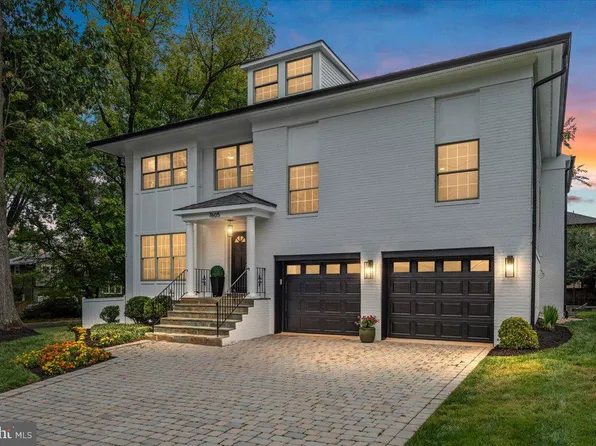 7605 Leesburg Dr, Bethesda, MD 20817