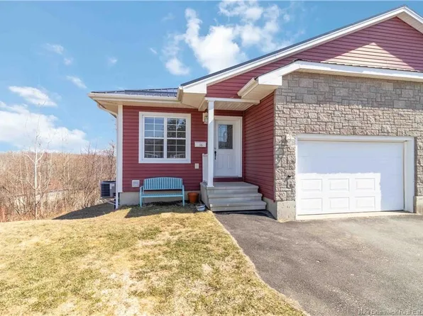 16 Rankine Ct, Oromocto, NB E2V 0H2