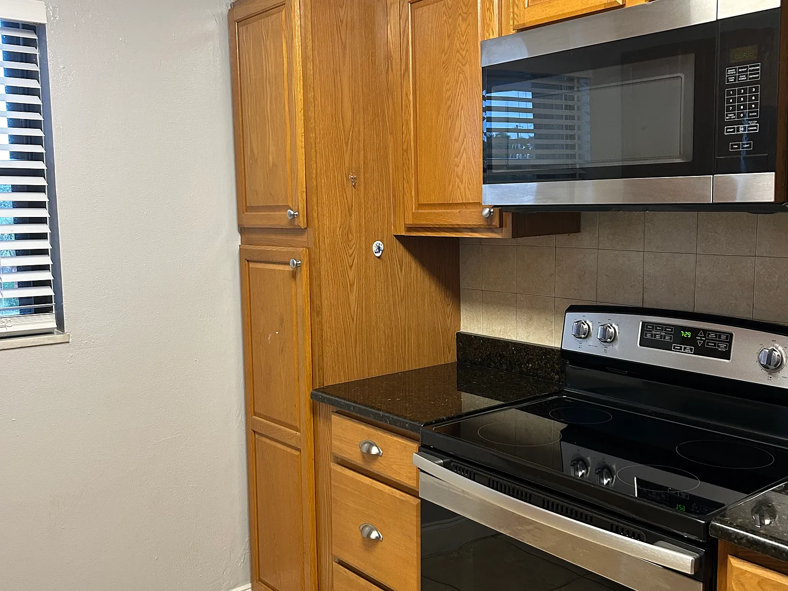 2 bed, 1100 sqft, $1,895 — Photo 4