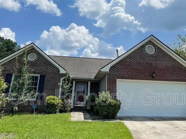 6307 Foxglenn Dr, Fayetteville, NC 28314