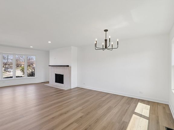 5th image of 8135 W Rascher Ave