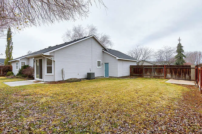 3 bed, 1264 sqft, $2,900 — Photo 3