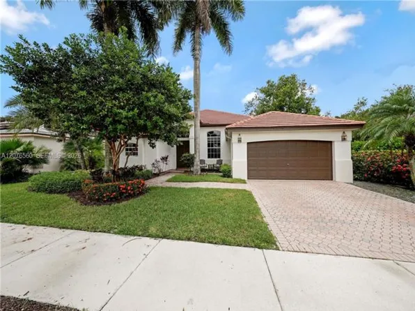 2527 Jardin Dr, Fort Lauderdale, FL 33327