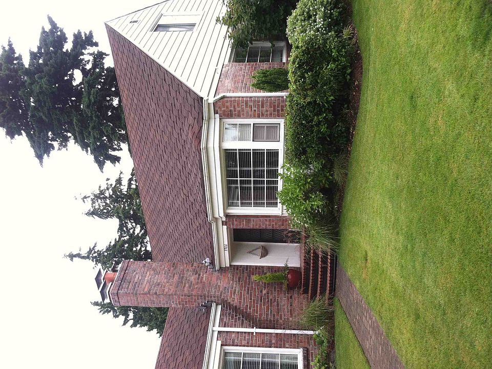 2nd image of 7700 20th Ave NE