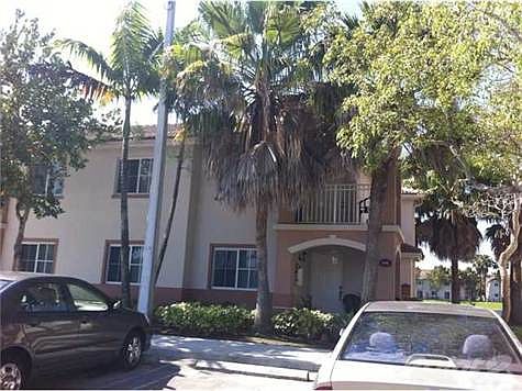 2nd image of 1270 SE 26th St Unit 206
