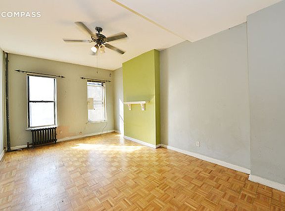 2nd image of 352 W 48th St APT 5R