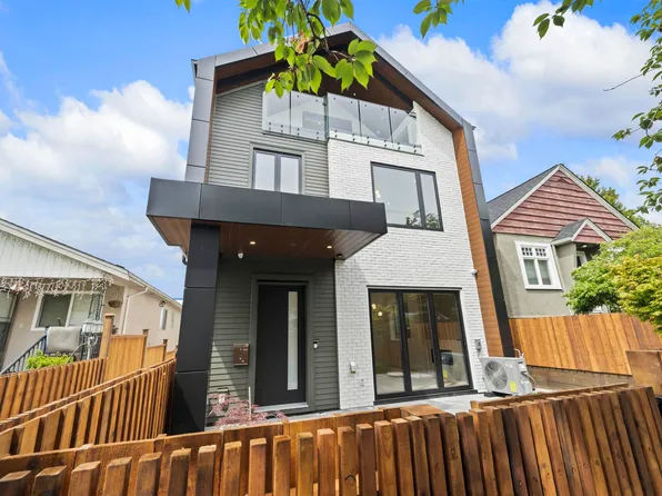 6461 E Prince Edward St #1, Vancouver, BC V5W 2Y3