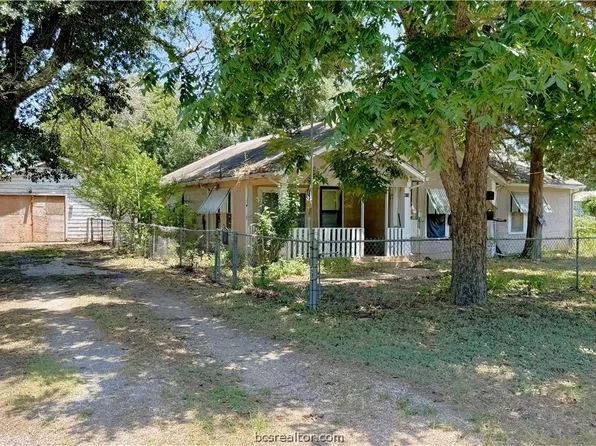 416 E Jack St, Bremond, TX 76629