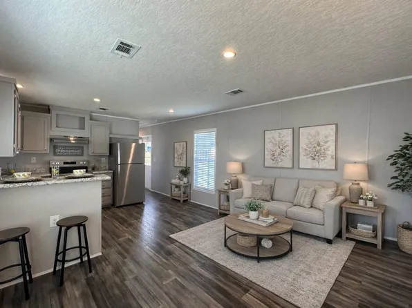 753 Tallman Cir #38, Midway Park, NC 28544