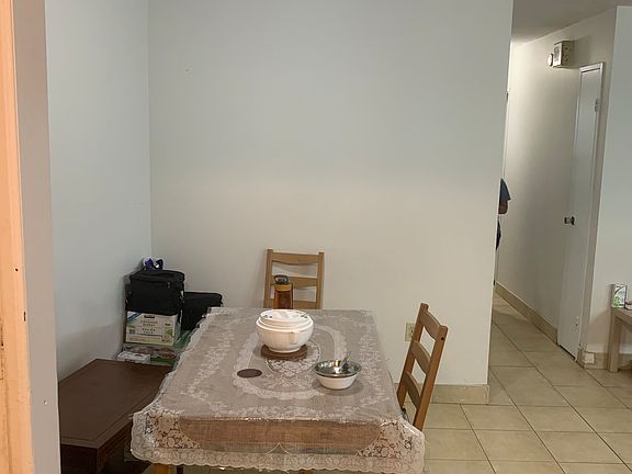 5th image of 380 Dixon Rd #304