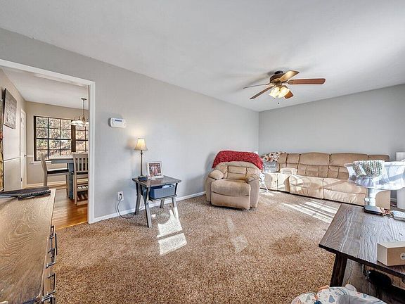 4th image of 590 Rolling Hill Dr