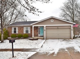 5610 Dove Meadow Ln, Saint Louis, MO 63129