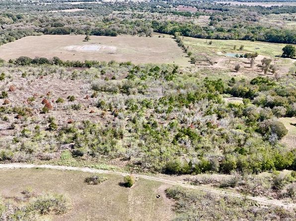 TRACT 4 Maynard Hallmark Rd, Waelder, TX 78959
