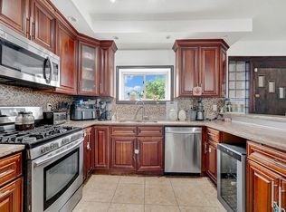 17950 Anderson Rd, Jamaica, NY 11434