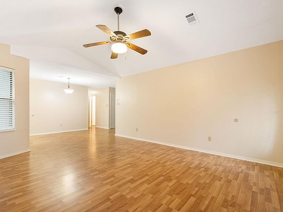 2nd image of 9 Pin Oak Loop