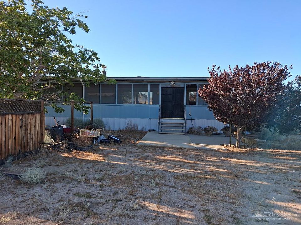 1st image of 18101 W Avenue E8