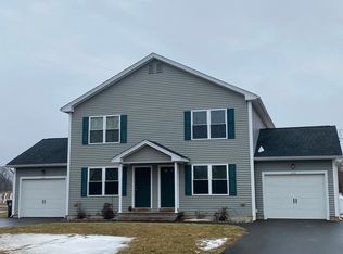 121 Rowley St, Agawam, MA 01001