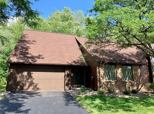 55 Cambridge Ct, Fairport, NY 14450