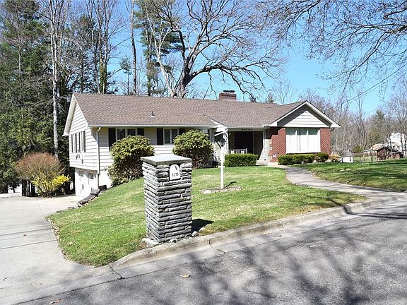 2nd image of 3213 Briarcliff Ave