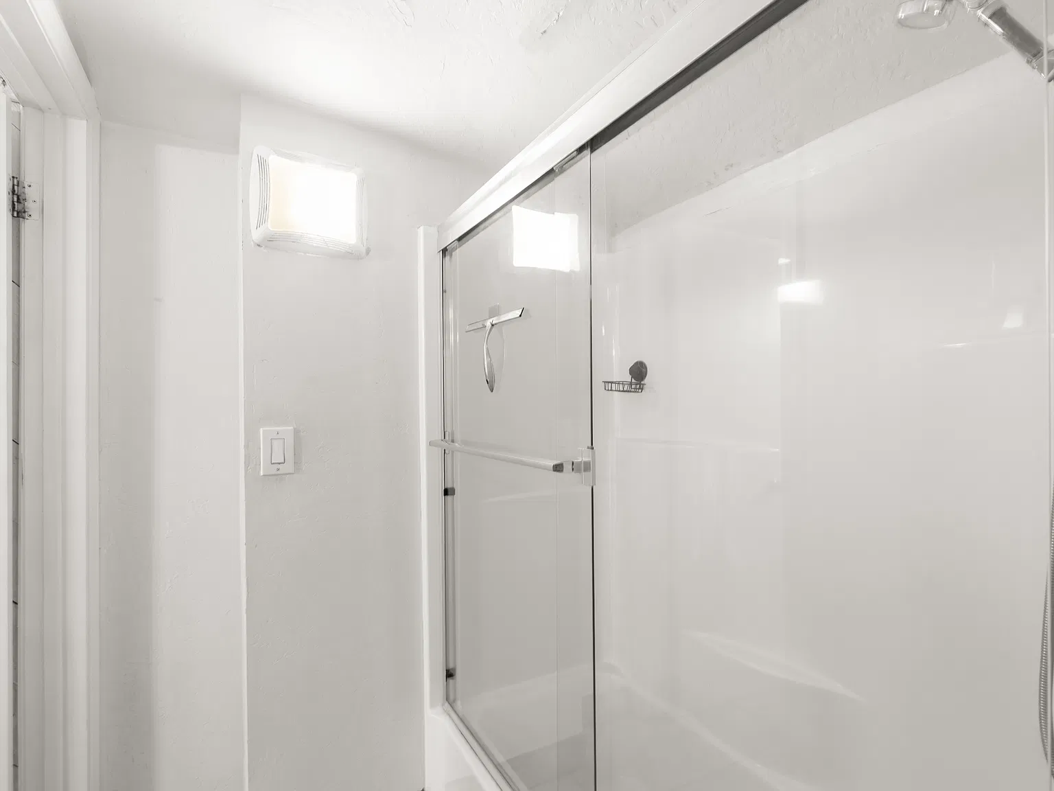 5 bed, 1778 sqft, $7,500 — Photo 4