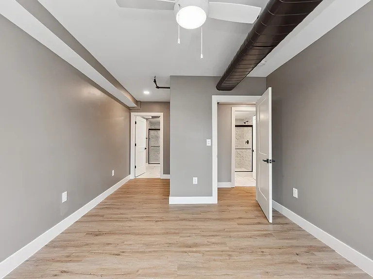 6011 Madison Rd #3 — Photo 16
