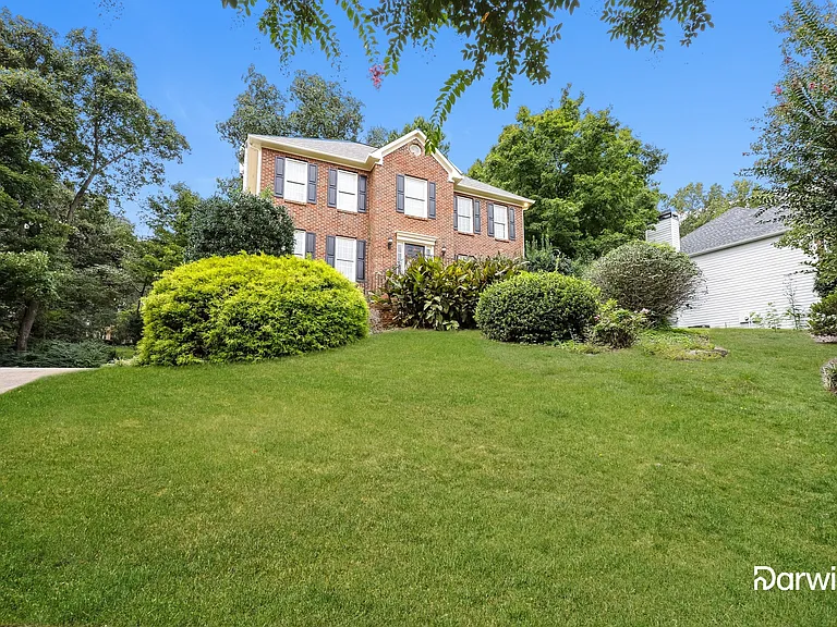 370 Fenbrook Way SW — Photo 1