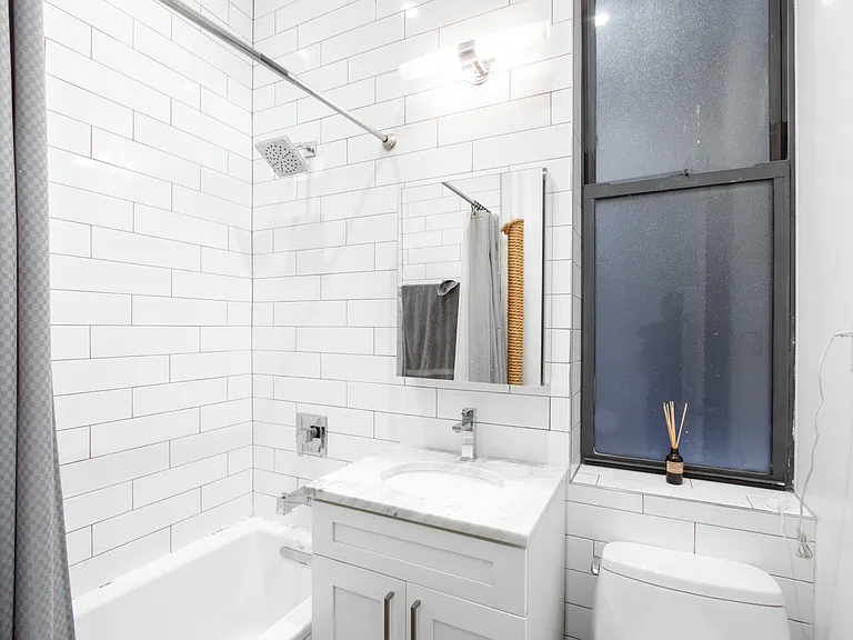 47 E 7th St #D5 — Photo 9