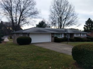 800 Woodview Dr NE, Massillon, OH