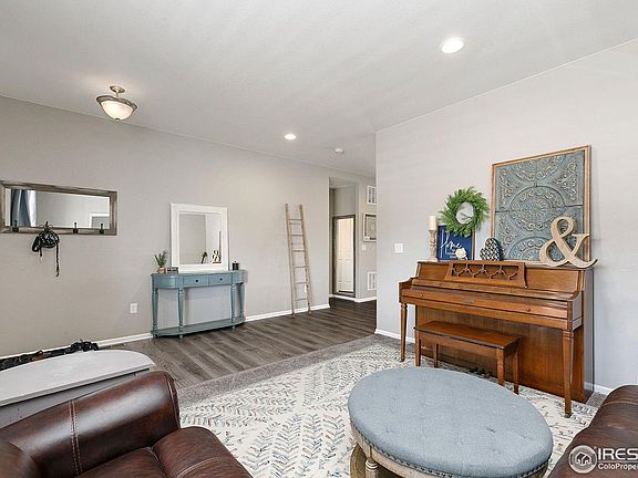 5th image of 5481 Carmon Dr